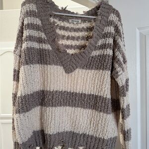 Miracle V-Neck Gray and Cream Sweater